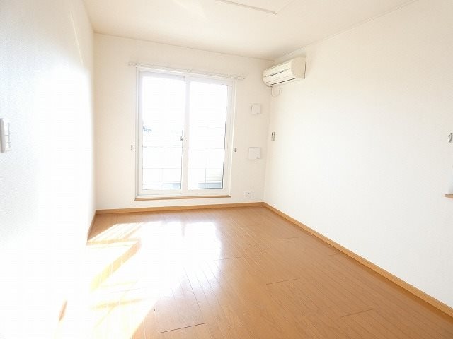 参考：２０３号室 アビトゥーロ