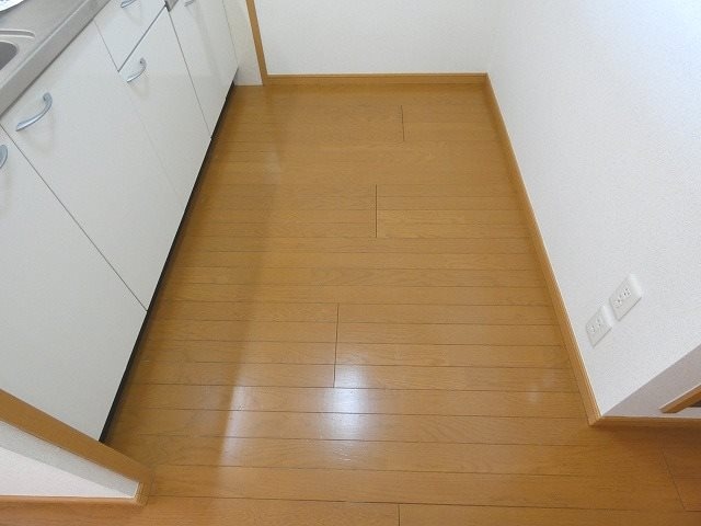 参考：２０３号室 アビトゥーロ