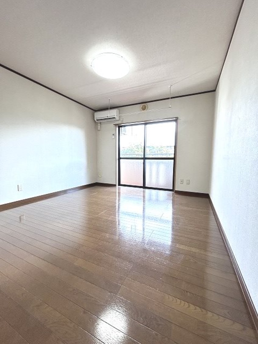 写真は206号室です（参考） リビアン川中島