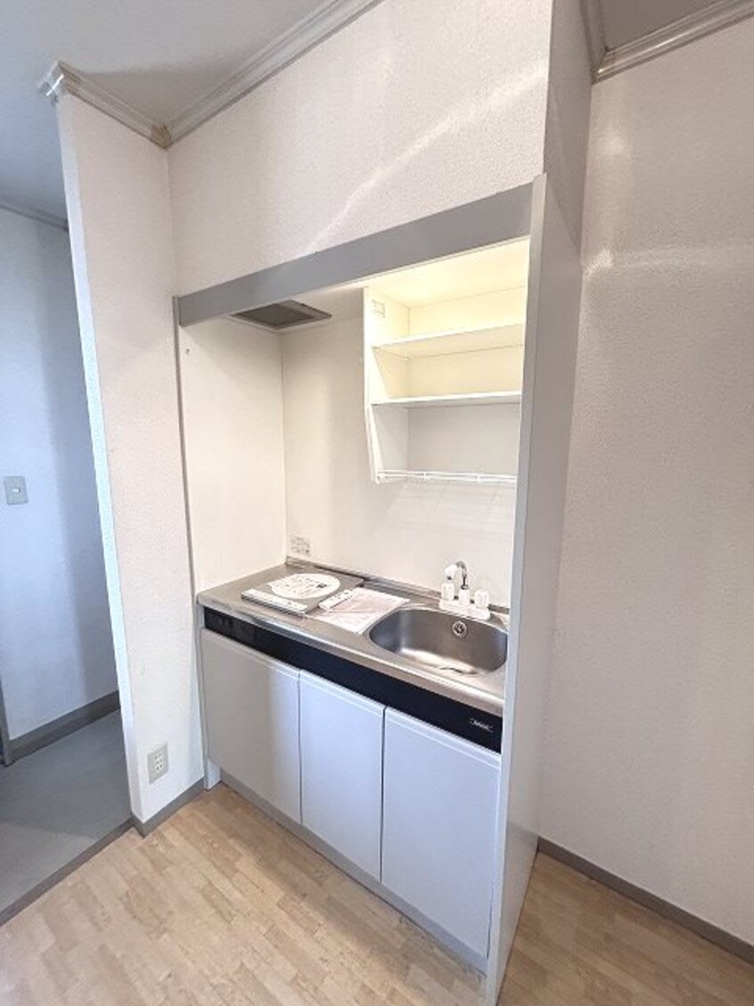  ベルスビック新井