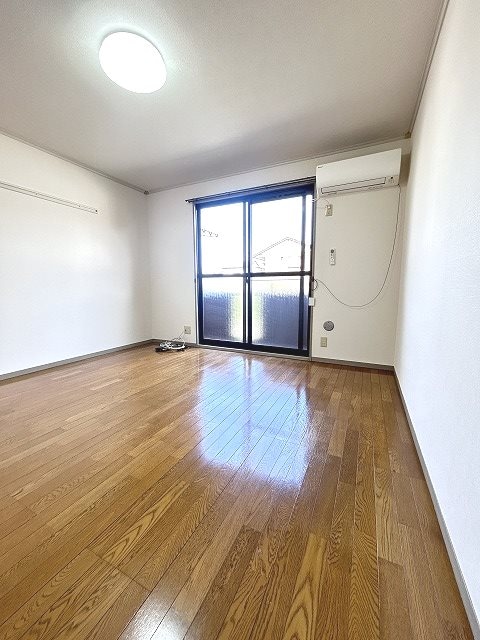  ベルスビック新井