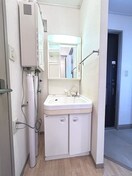  ベルスビック新井