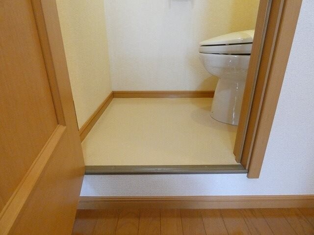  アヴェニール・プラースＢ