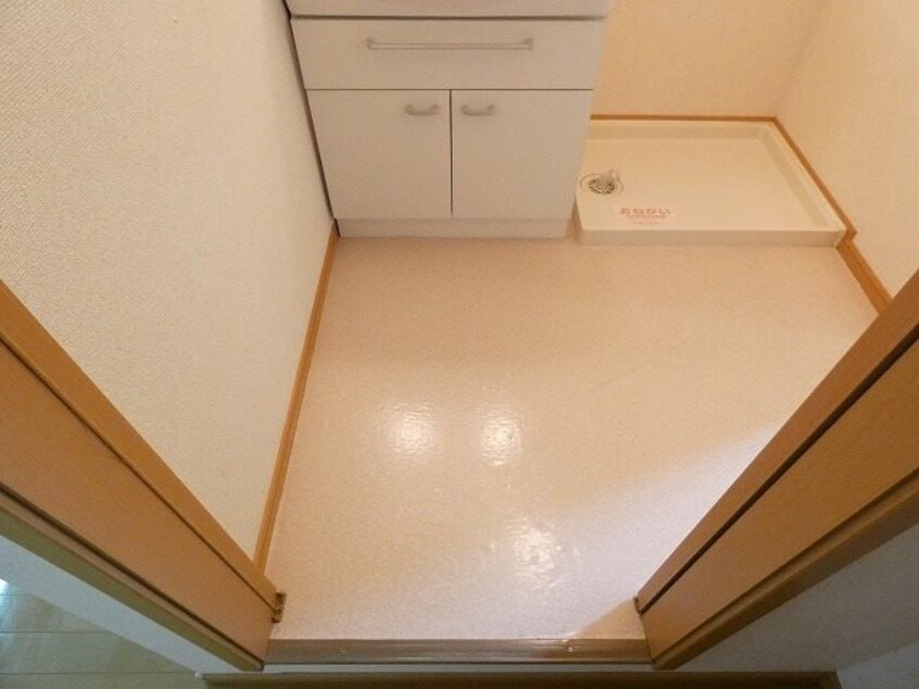  アヴェニール・プラースＢ