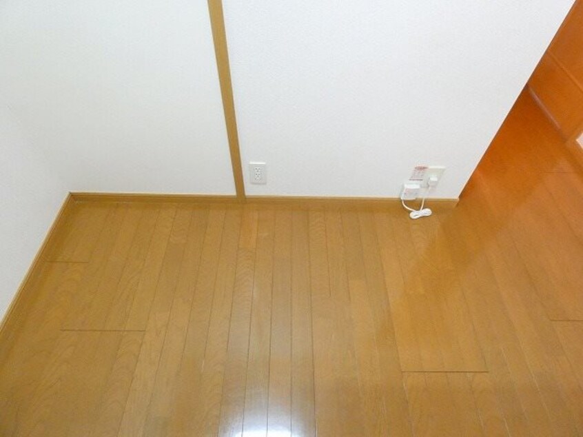  アヴェニール・プラースＢ