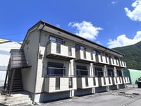 サープラスマロニエ