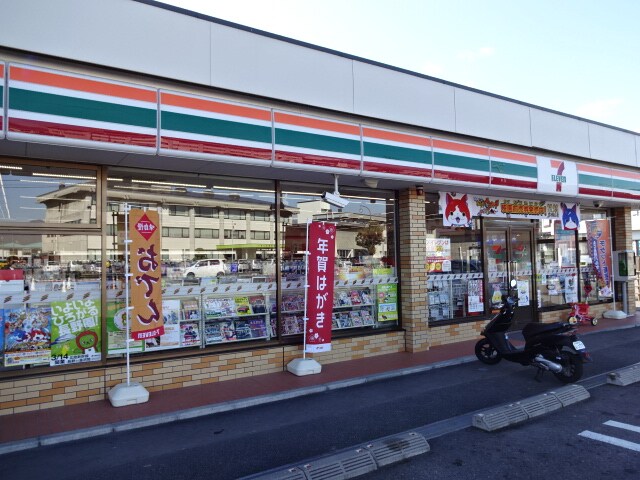 ｾﾌﾞﾝｲﾚﾌﾞﾝ 長野里島店(コンビニ)まで615m セピア Ｂ