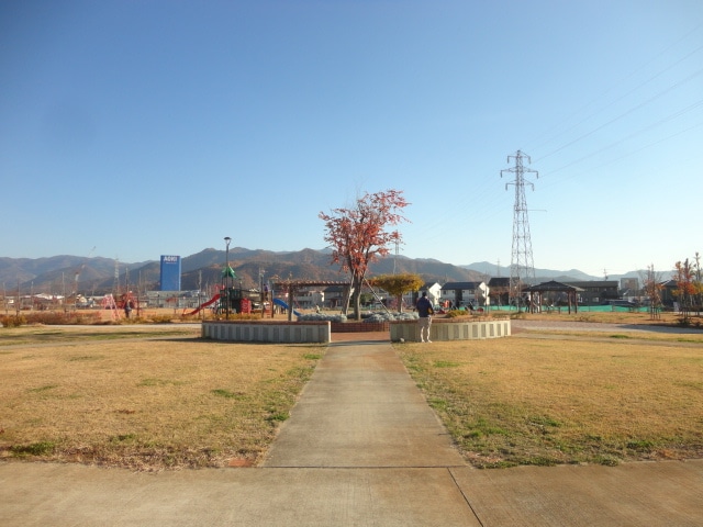 篠ﾉ井中央公園(公園)まで739m セピア Ｂ
