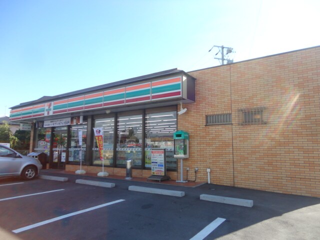 ｾﾌﾞﾝｲﾚﾌﾞﾝ 更埴ｲﾝﾀｰ南店(コンビニ)まで855m サンフラワーＡ