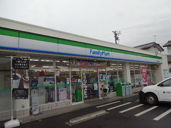 ファミリーマート 長野松代町東条店(コンビニ)まで292m ハイツみやす