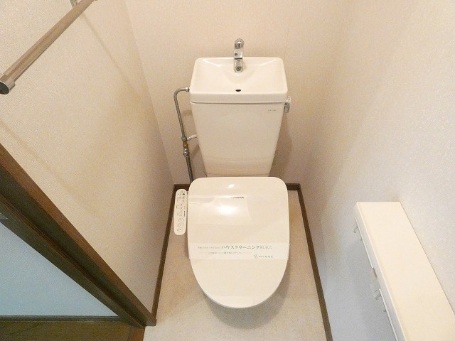 写真は302号室です（参考） サンパレス篠ノ井