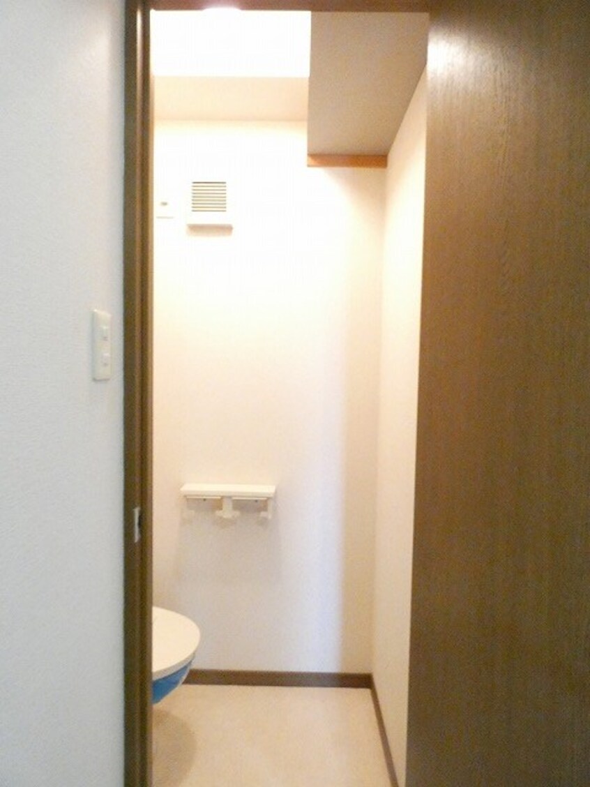 写真は302号室です（参考） サンパレス篠ノ井
