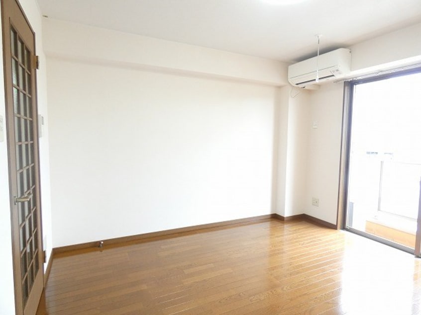 写真は302号室です（参考） サンパレス篠ノ井