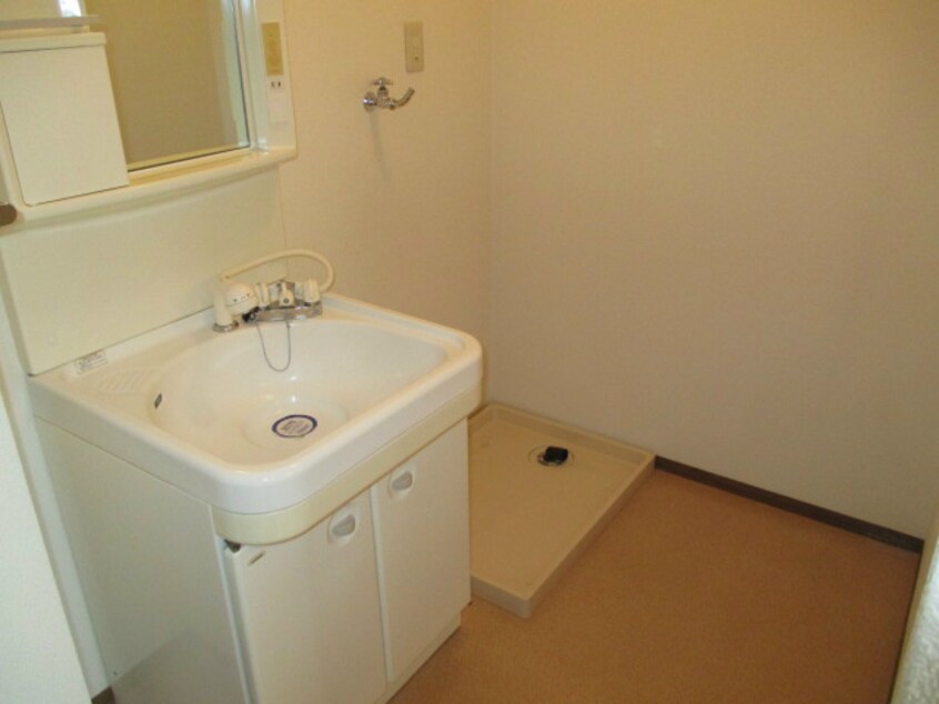  シャンボール新井Ｃ棟