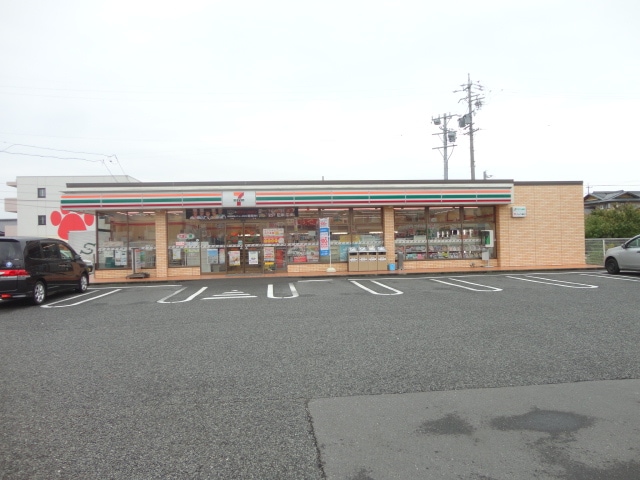 ｾﾌﾞﾝｲﾚﾌﾞﾝ 長野三本柳店(コンビニ)まで345m ルーエ・ポムＢ