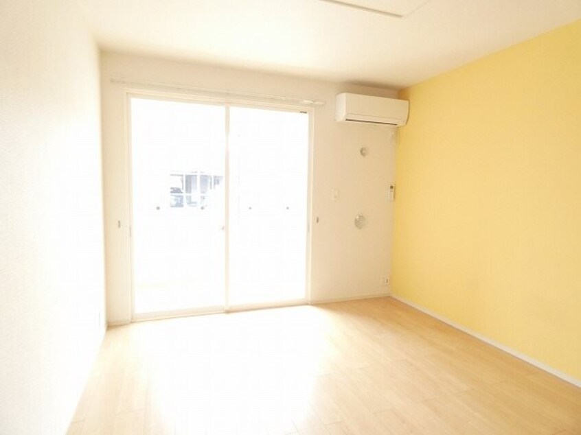  イースト　ゼファー