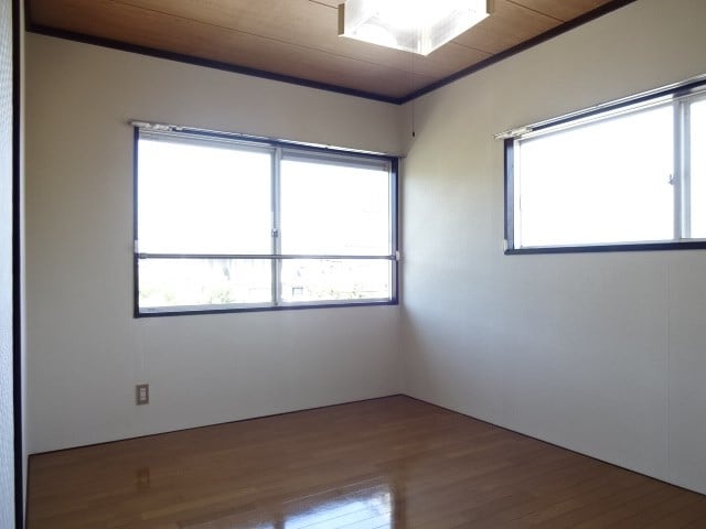 写真は201号室です（参考） アトウレ篠ノ井