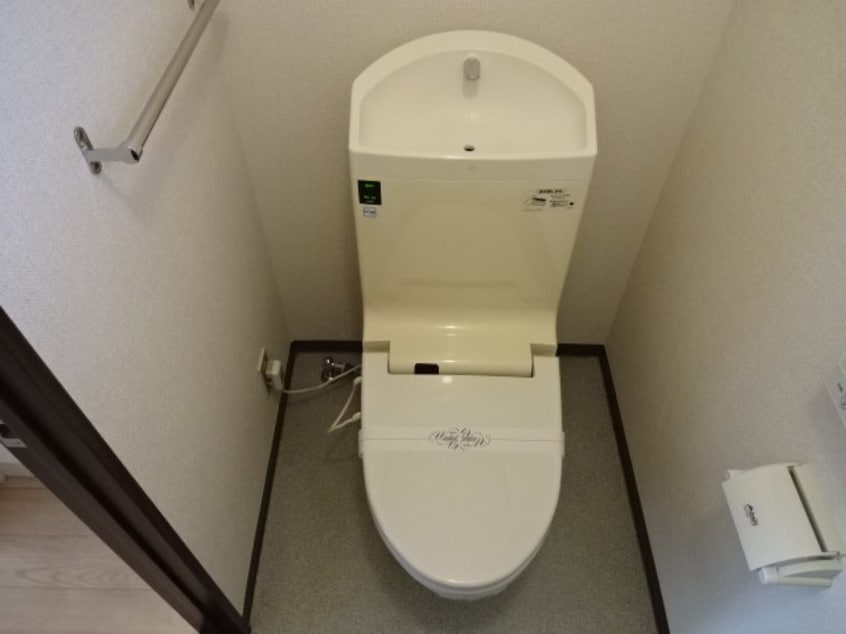 写真は201号室です（参考） アトウレ篠ノ井