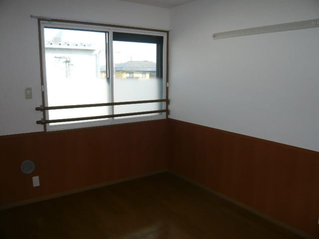  ロイヤルガーデン稲里C