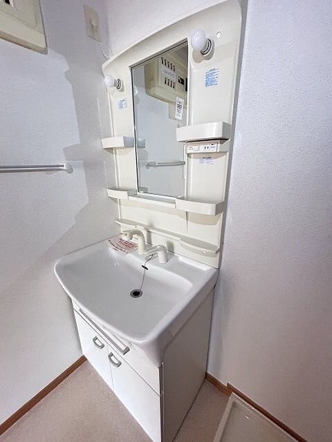  アンジュールＡ