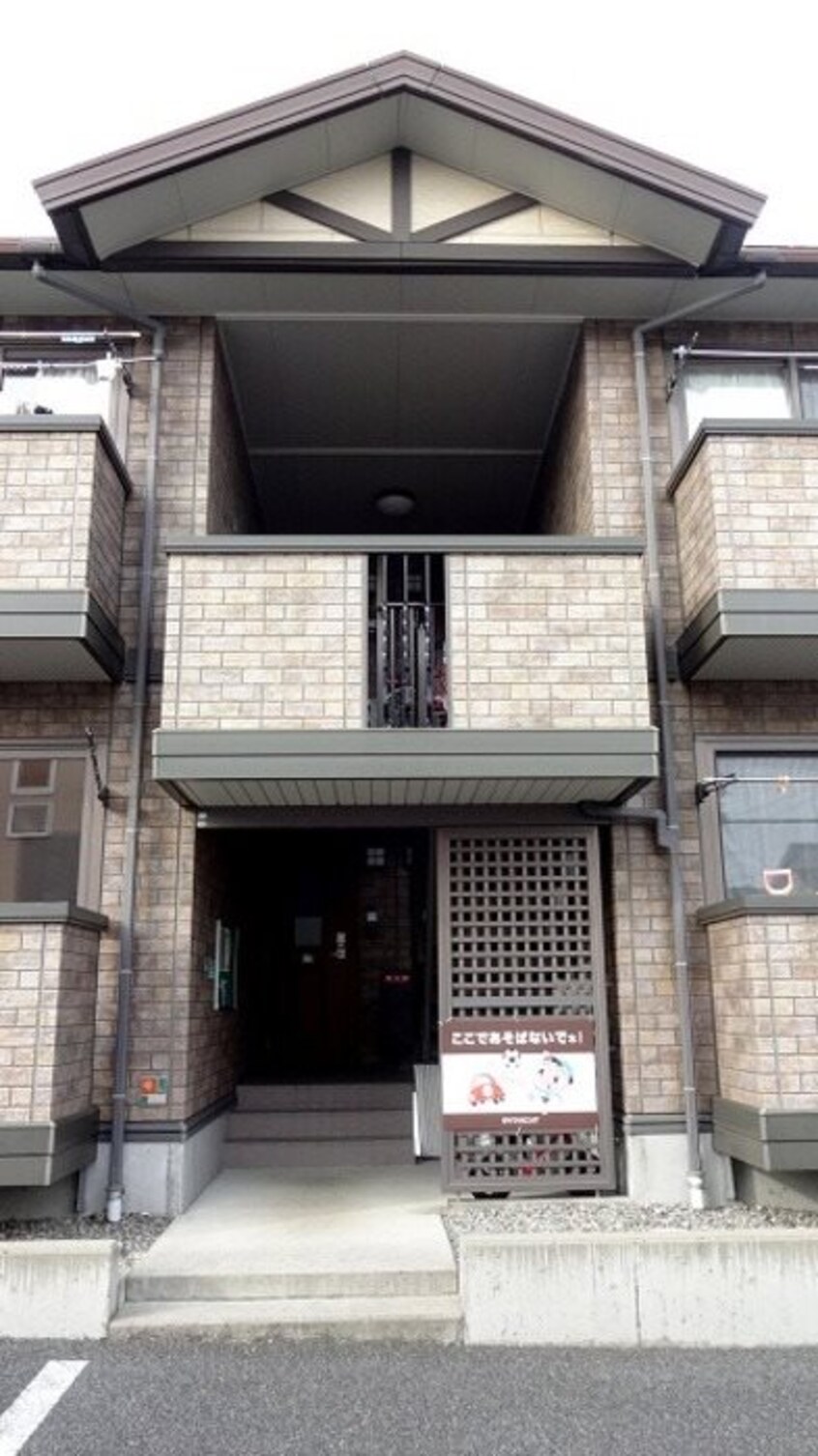写真は102号室です。（参考） リビングタウン瀬原田IIＡ