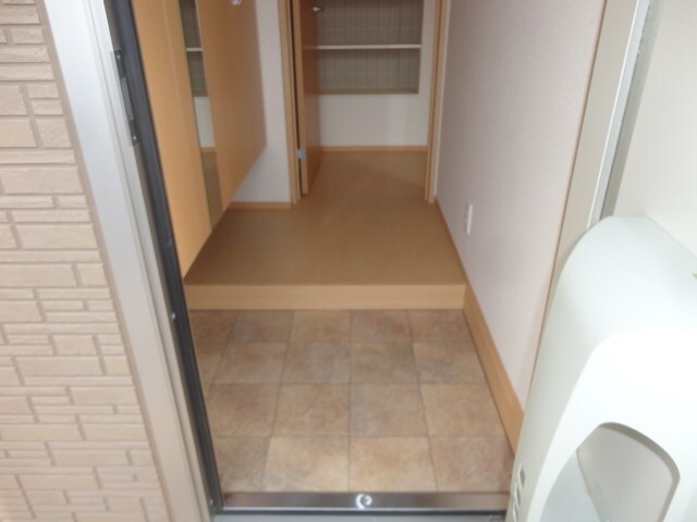  しなの鉄道しなの鉄道線/屋代高校前駅 徒歩3分 1階 築10年