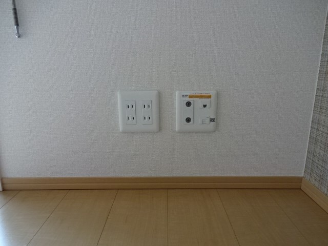  しなの鉄道しなの鉄道線/屋代高校前駅 徒歩3分 1階 築10年