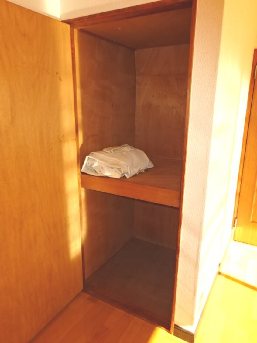 写真は101号室です（参考） かすがハイツ