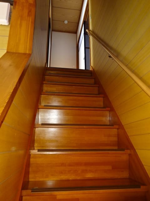 写真は101号室です（参考） かすがハイツ