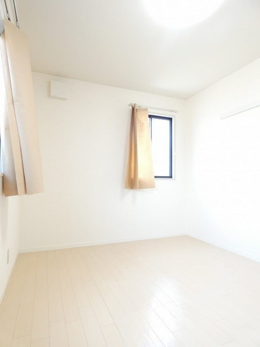  フォーレスセガミＡ