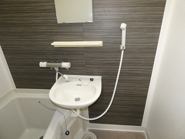 写真は102号室です（参考） フェアリーミサキＡ