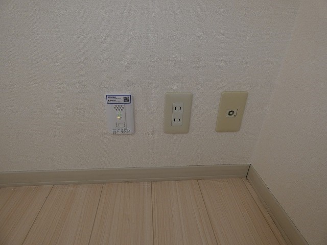 写真は102号室です（参考） フェアリーミサキＡ