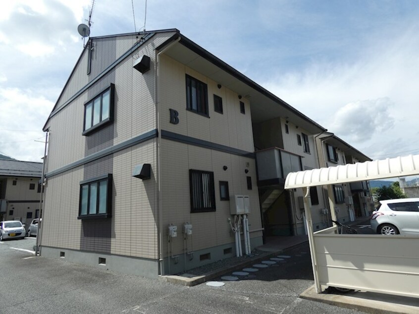  ベルメゾン徳間Ｂ