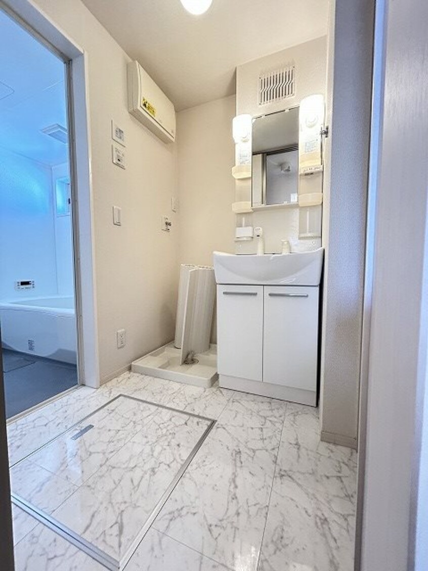  グレースコート