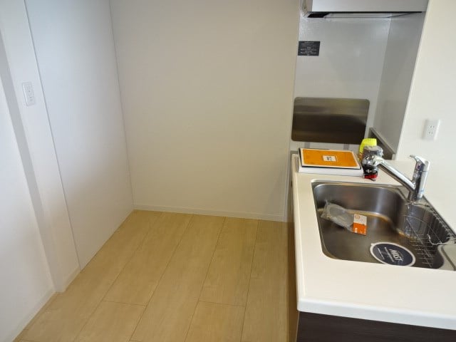 写真は302号室です。（参考） ラ　ルミエール