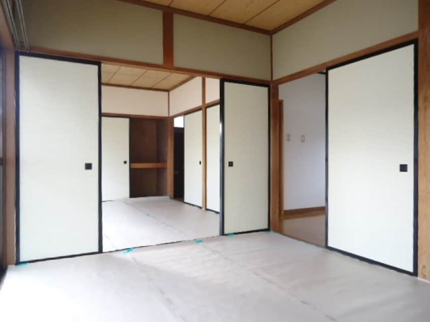  新井貸家　南東