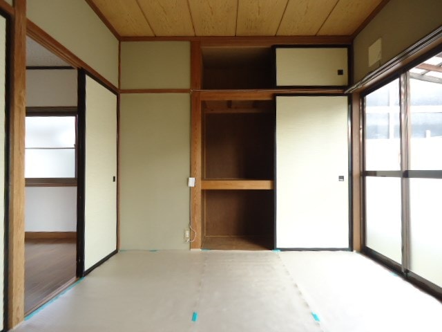  新井貸家　南東