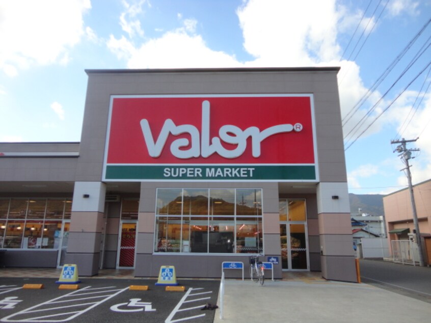 ﾊﾞﾛｰ 千曲店(スーパー)まで671m ソラーナ