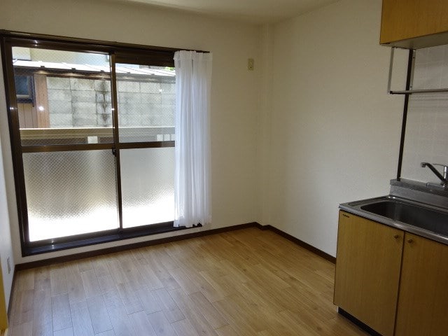  プランタン津崎