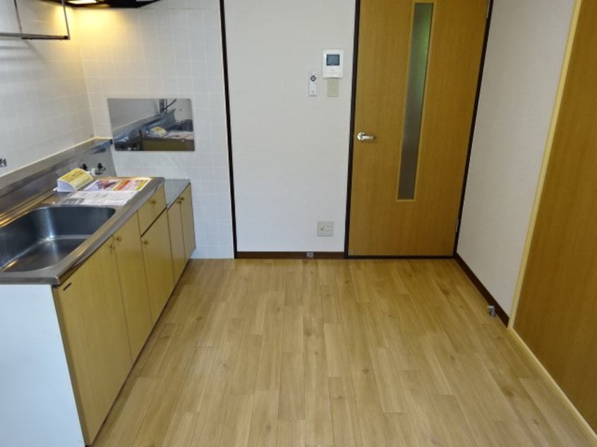  プランタン津崎