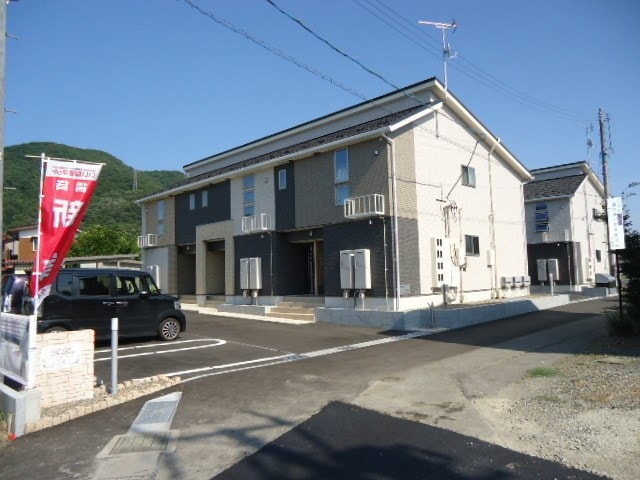  ラルーチェB