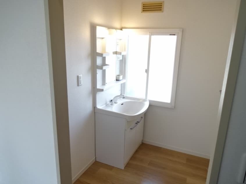  信越本線/今井駅 徒歩27分 2階 築36年