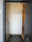 写真は102号室 Maison des BOIS B