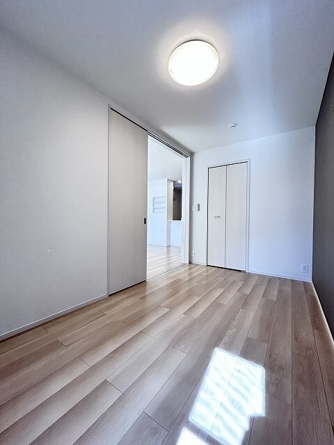 参考：201号室（反転） プレミール