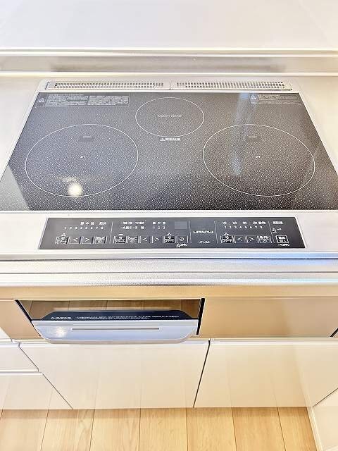 参考：201号室（反転） プレミール