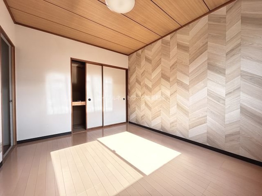  メゾン青木島　西館