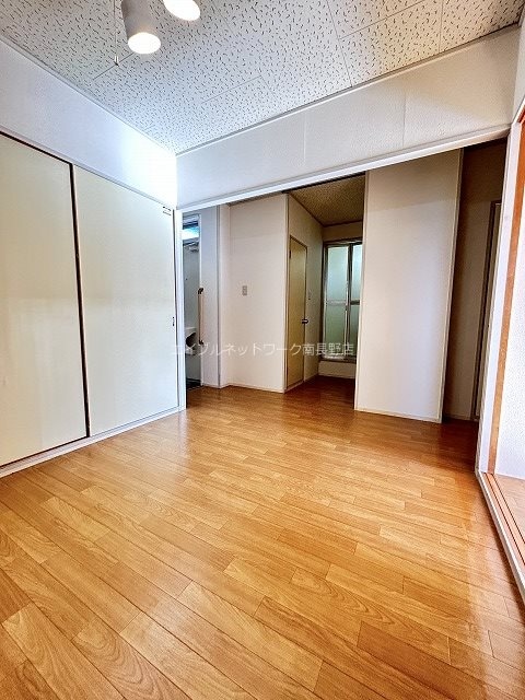  メゾン青木島　西館