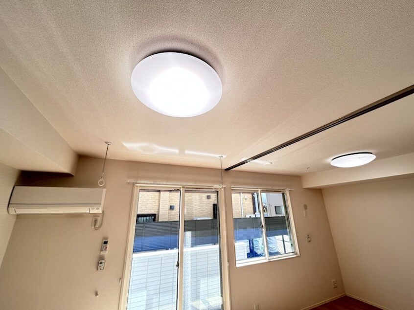 参考：103号室 AvanzarII