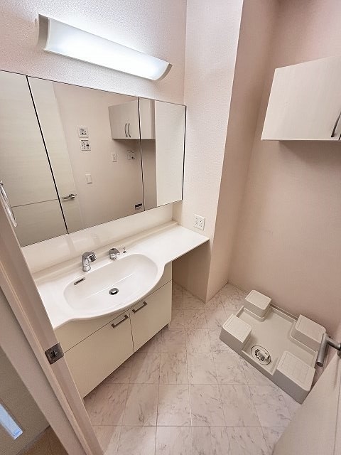 写真は105号室です（参考） ラルフェ青木島III