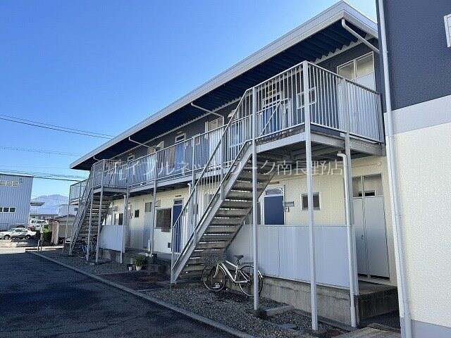  メゾン青木島　東館